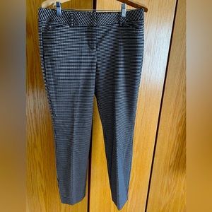 Express Editor straight ankle pant- Black and White- size 6 regular